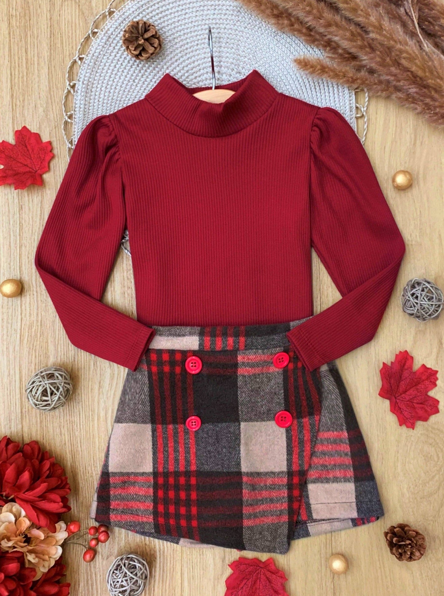 Turtleneck Knit Sweater & Checkered Skort Set: Re